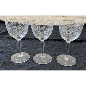 Set Of 3 Vintage Etched Clear Floral Small Wine Cordial Glasses